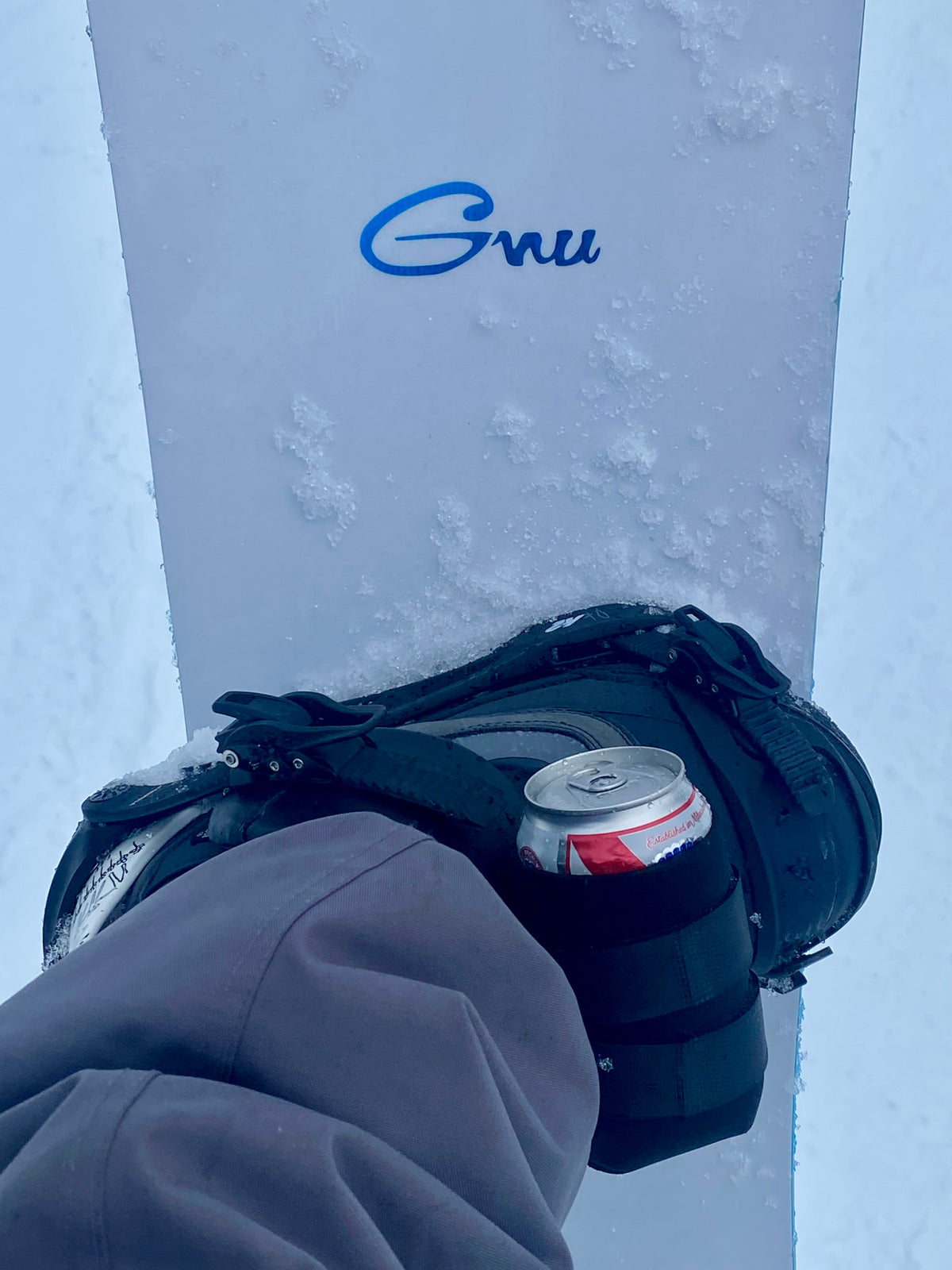 The Original Beer Binding — Ski & Snowboard Beer Can Holder