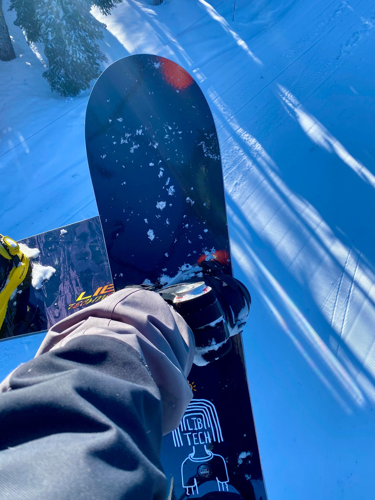 The Original Beer Binding — Ski & Snowboard Beer Can Holder